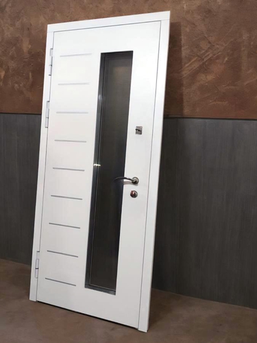 Со стеклом и молдингами