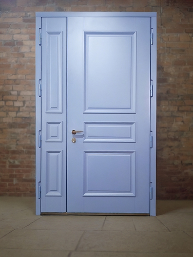 Полуторная дверь с отделкой МДФ RAL для поъезда